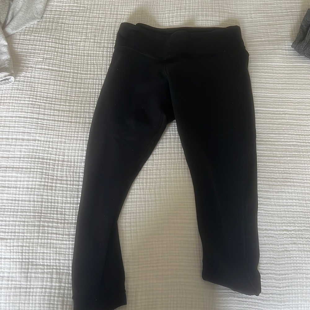 Lululemon crops.